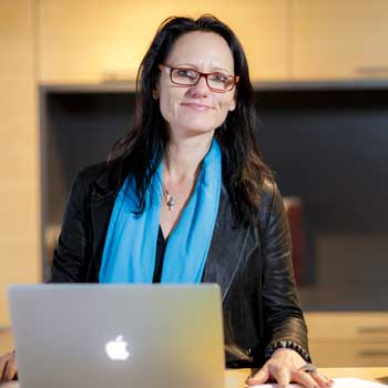 Angelika Thausing